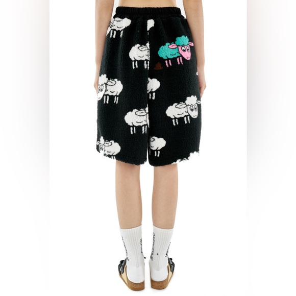 Natasha Zinko Duo Sheep Print Fleece Shorts NWT - Picture 4 of 13